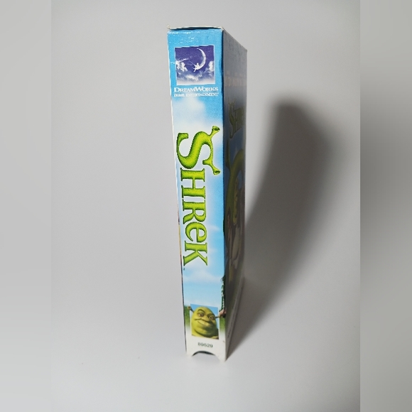 Shrek VHS - Picture 2 of 6